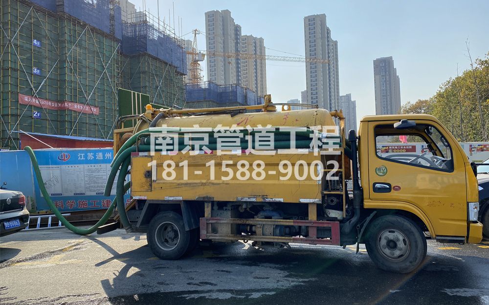 265石湫建筑工地抽粪